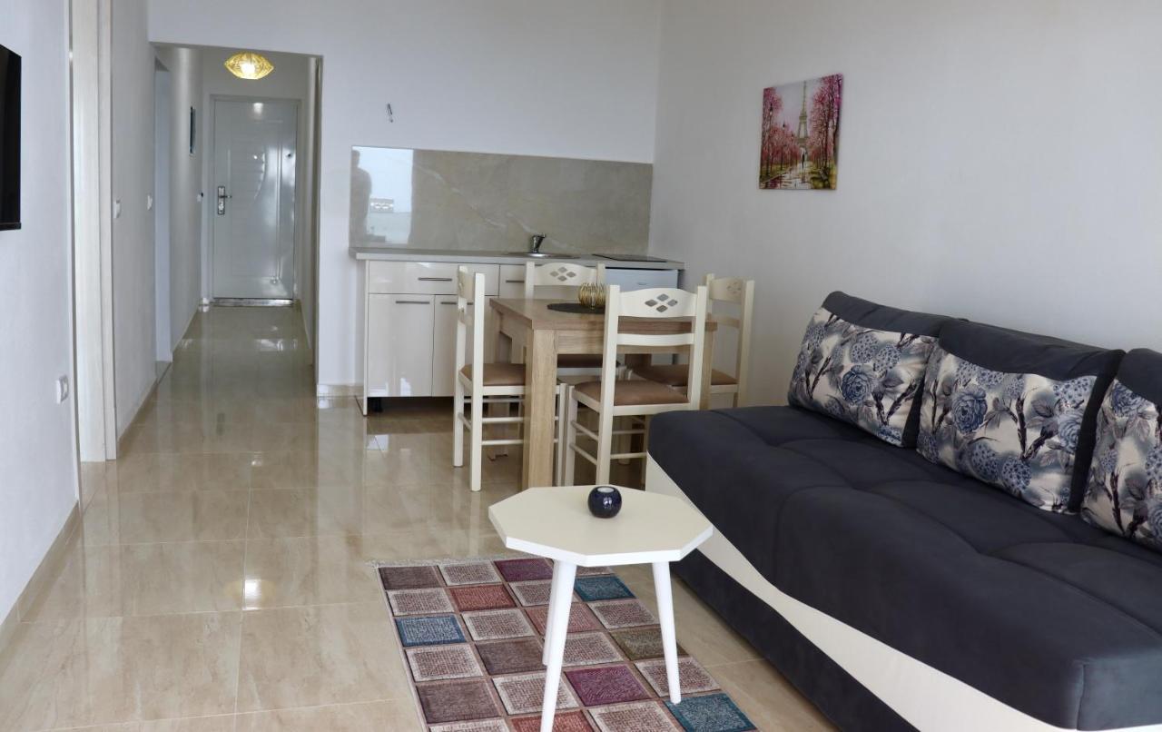 Idealhouse Apartments Ulcinj Bagian luar foto