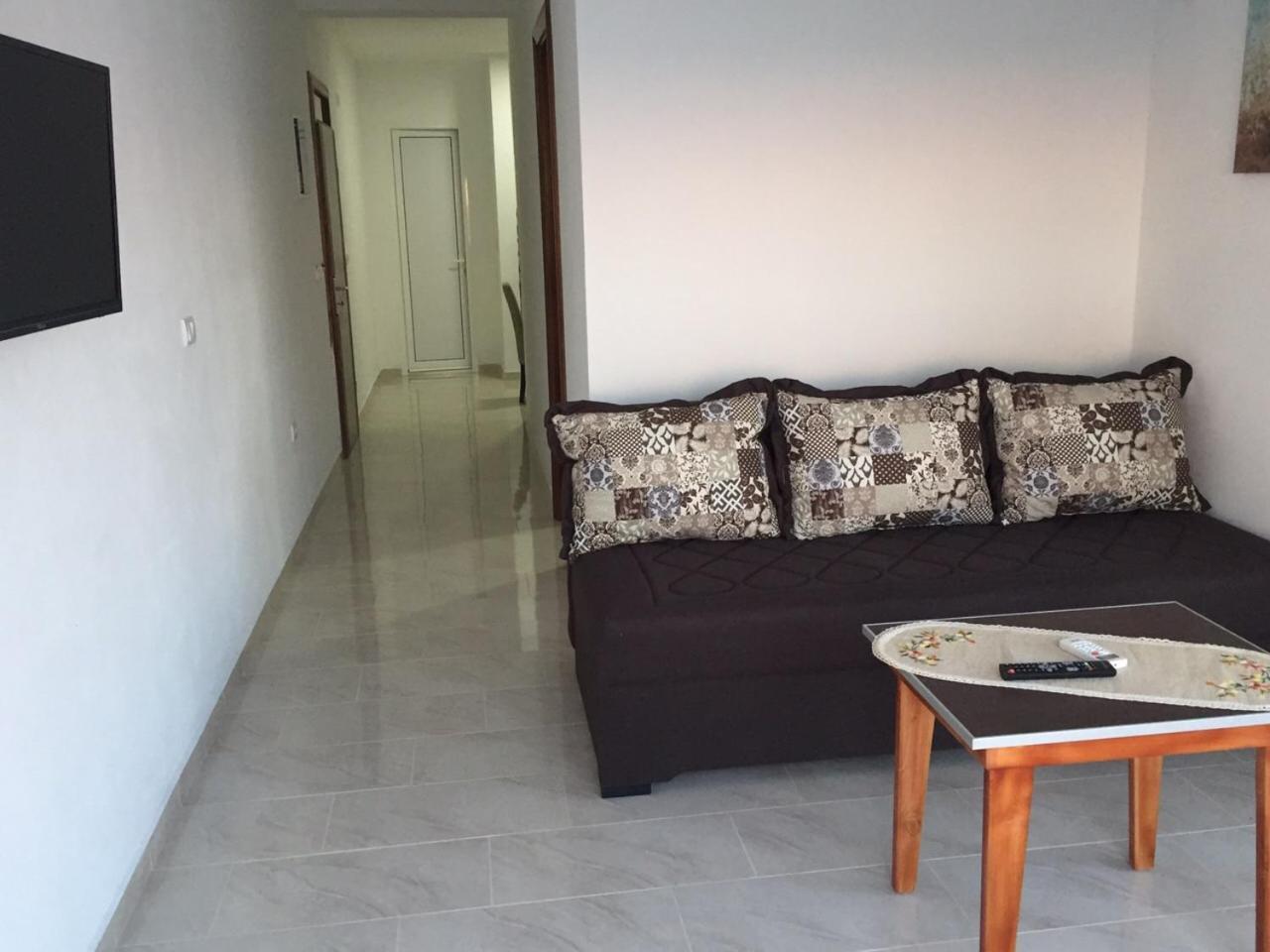 Idealhouse Apartments Ulcinj Bagian luar foto