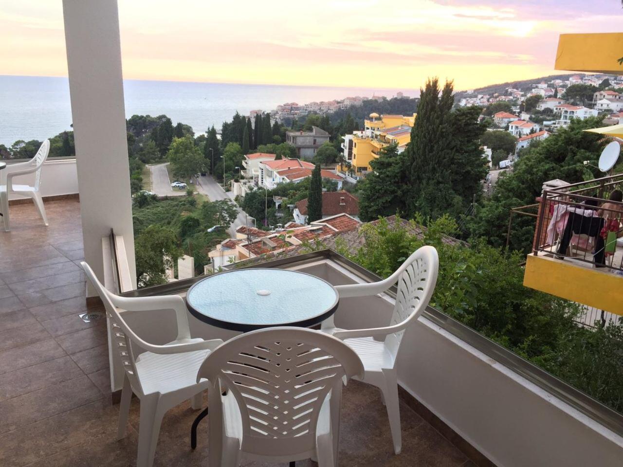 Idealhouse Apartments Ulcinj Bagian luar foto