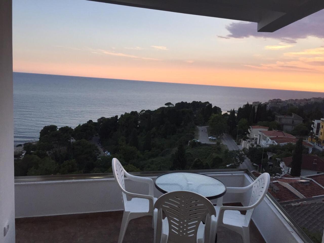 Idealhouse Apartments Ulcinj Bagian luar foto